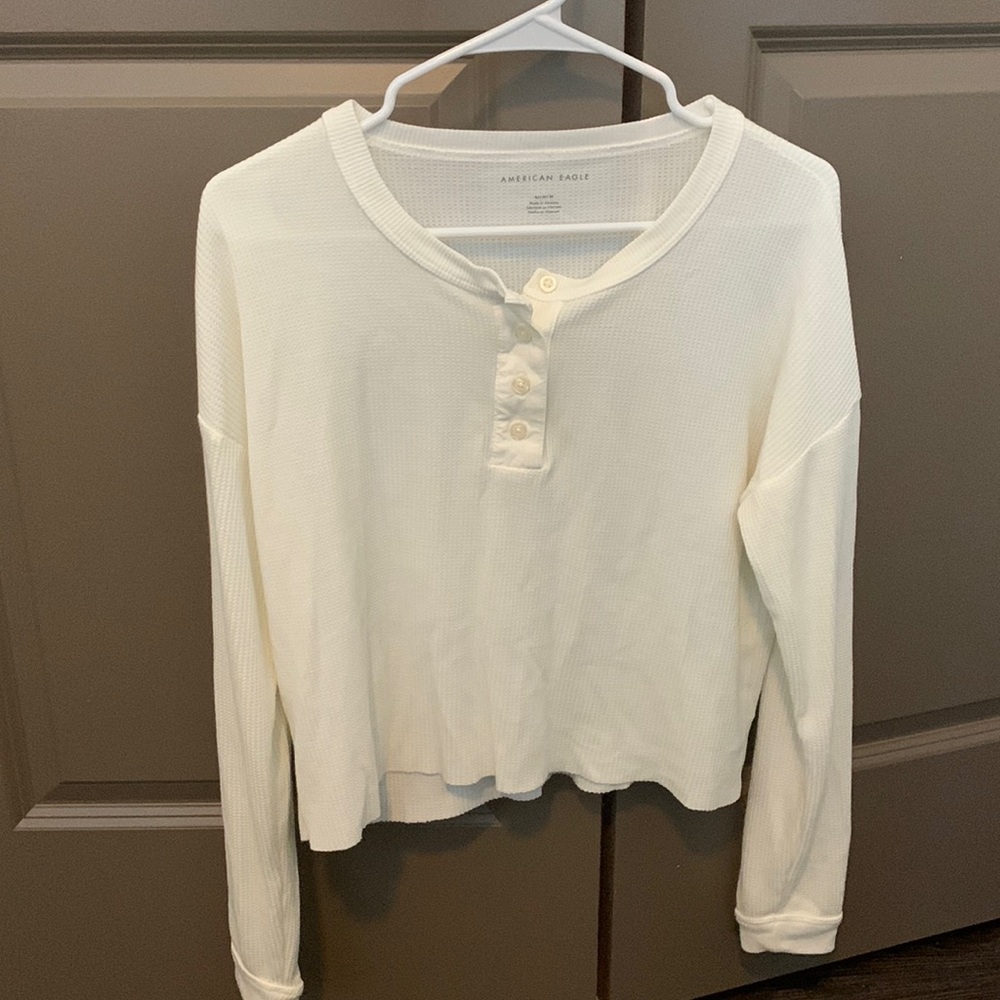 American Eagle Cream Colored Henley